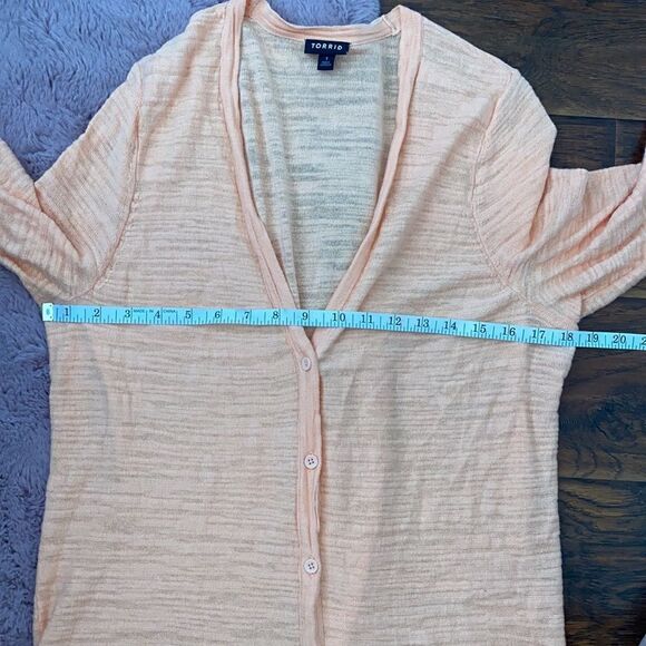 Torrid Button Closure Lightweight Cardigan Casual Office Contemporary Feminine - Picture 6 of 9